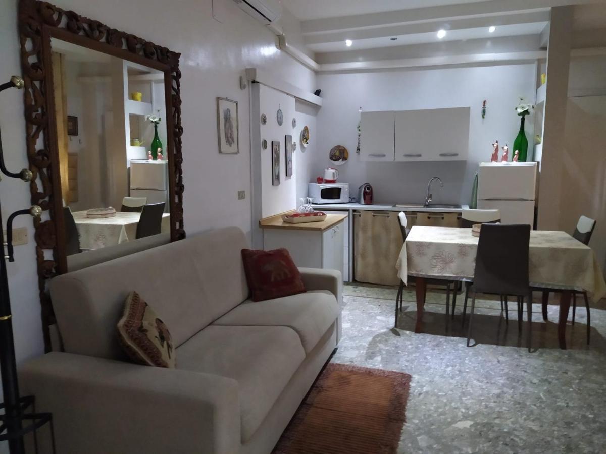 Paky'S House Bed & Breakfast Bari Exterior photo